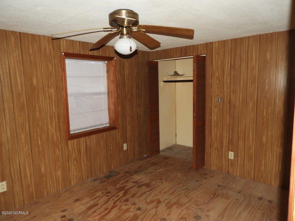 358 Edwards Road Chocowinity, NC 27817 - Photo 8 of 17 55 BEDROOM 3