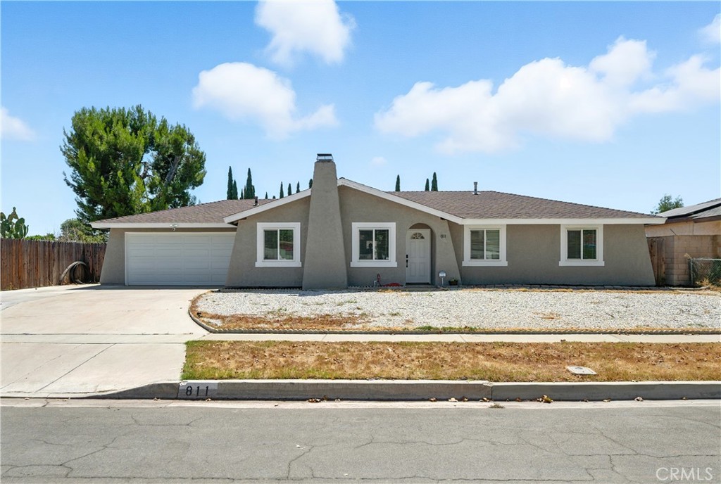 811 West James Street Rialto, CA 92376 - Photo 29 of 43 a front view of a house with a space