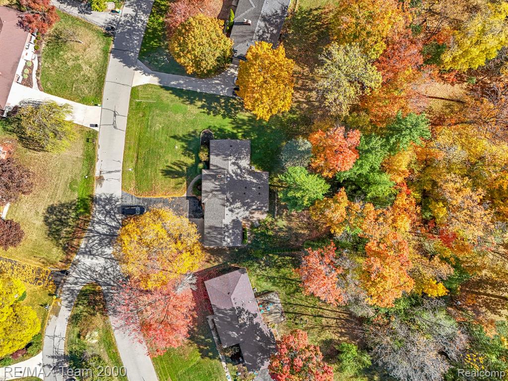 28454 Quail Hollow Road Farmington, MI 48331 - Photo 43 of 46