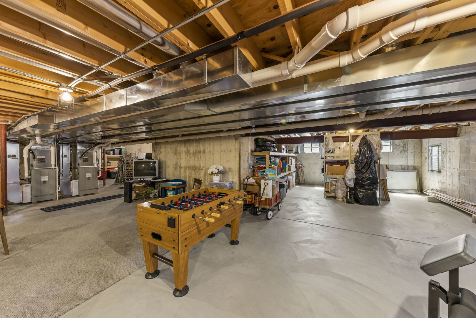 15646 Griswold Springs Road Plano, IL 60545 - Photo 29 of 46 a view of a room with gym equipment