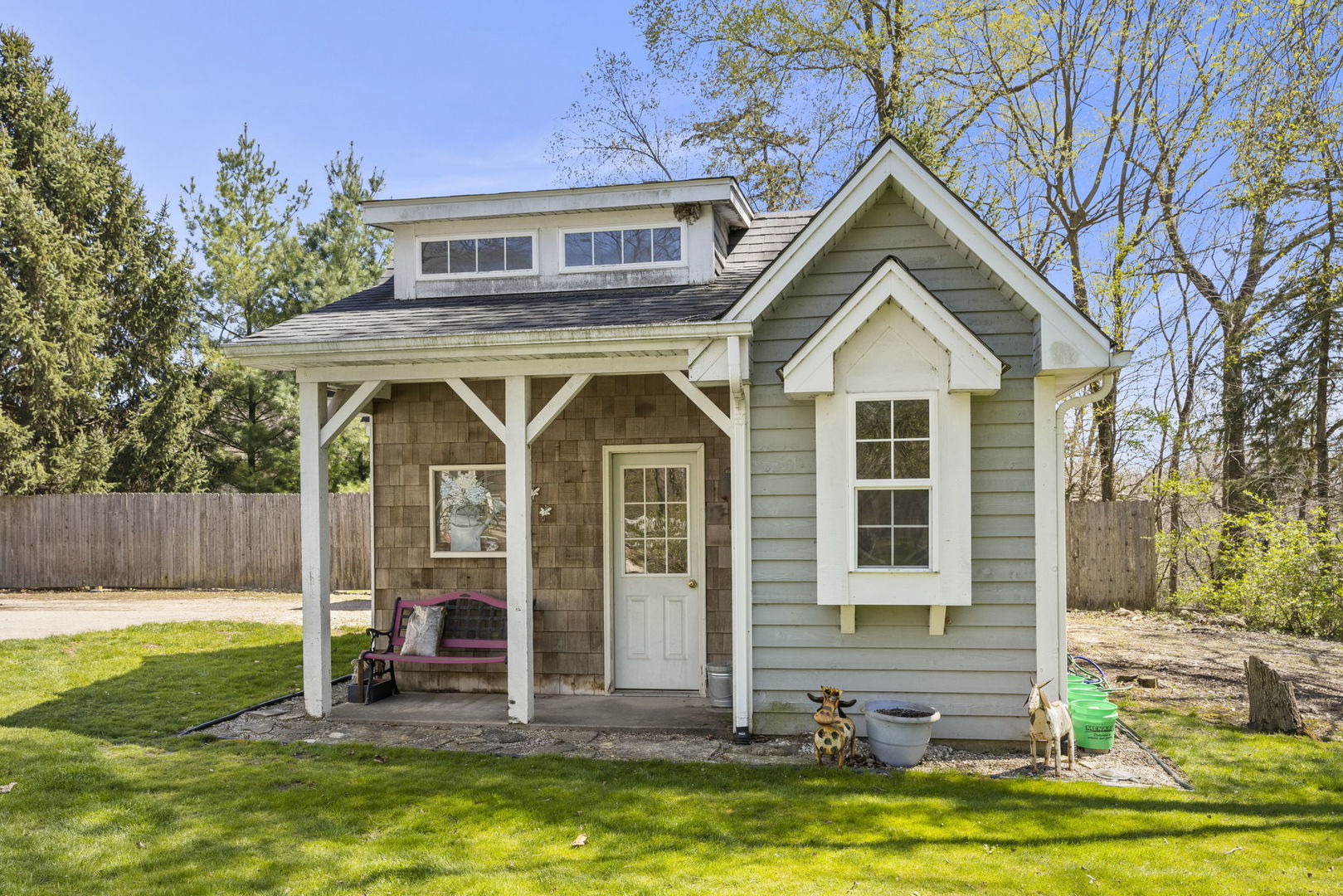 15646 Griswold Springs Road Plano, IL 60545 - Photo 34 of 46 a front view of a house with a yard