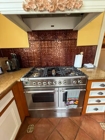 $6,500 | 710 South Main Street, Unit A MAIN HOUSE, Summerville, SC 29483