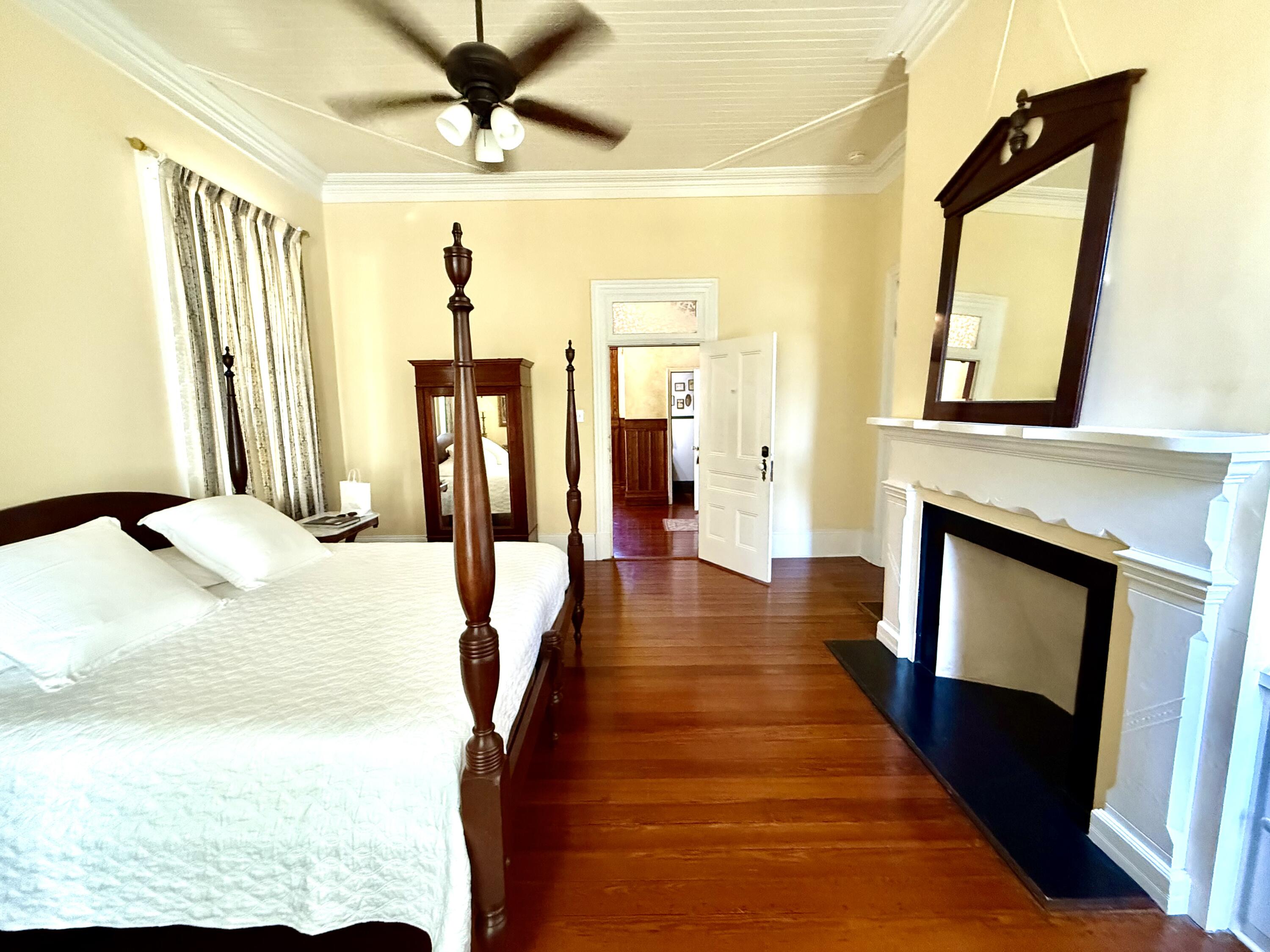 710 South Main Street, Unit A MAIN HOUSE Summerville, SC 29483 - Photo 27 of 54 IMG_0597