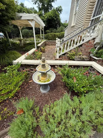 $6,500 | 710 South Main Street, Unit A MAIN HOUSE, Summerville, SC 29483