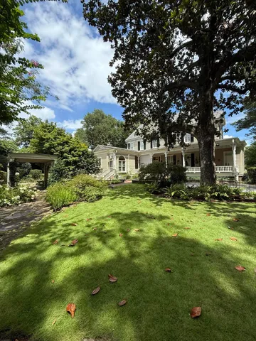 $6,500 | 710 South Main Street, Unit A MAIN HOUSE, Summerville, SC 29483