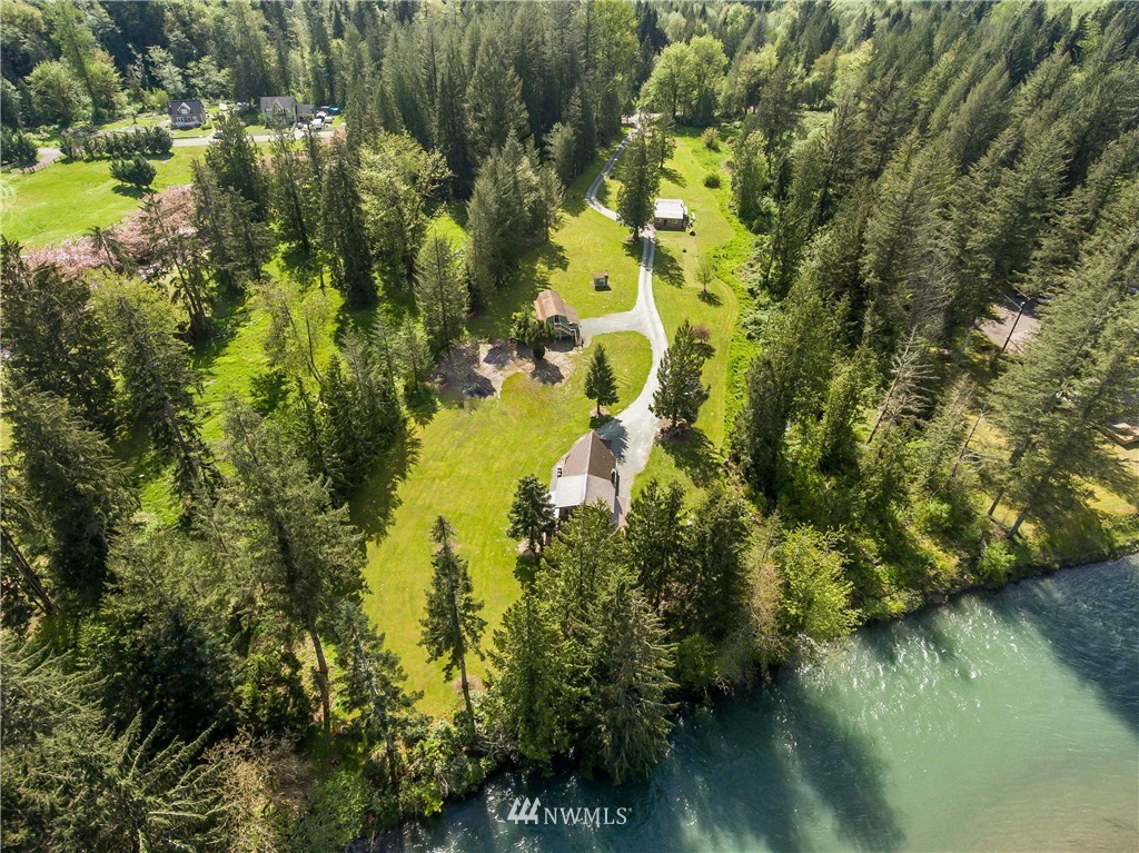 12533 Reiner Road Monroe, WA 98272 - Photo 2 of 25