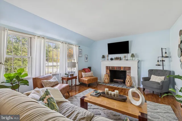 $545,000 | 2125 Folkstone Road, Lutherville-Timonium, MD 21093