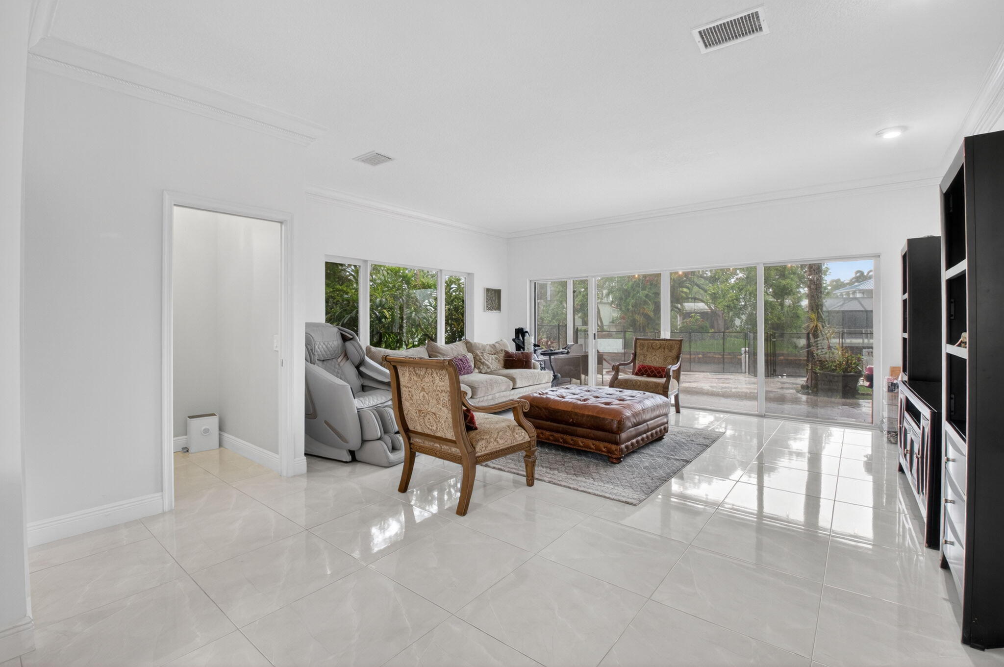1502 Southwest 5th Avenue Boca Raton, FL 33432 - Photo 8 of 72 8-web-or-mls-DSC_8558