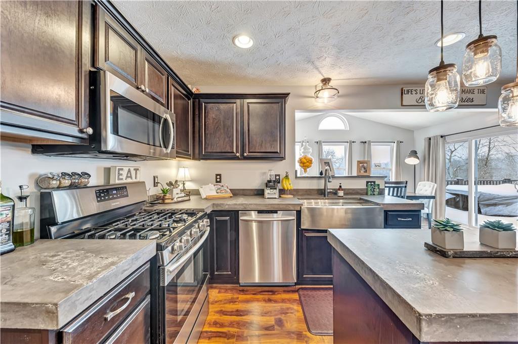 443 Beech Drive McKees Rocks, PA 15136 - Photo 14 of 25 Gallery Image 14