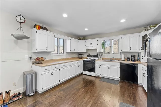 $725,000 | 20065 McLouth Road, Tonganoxie, KS 66086