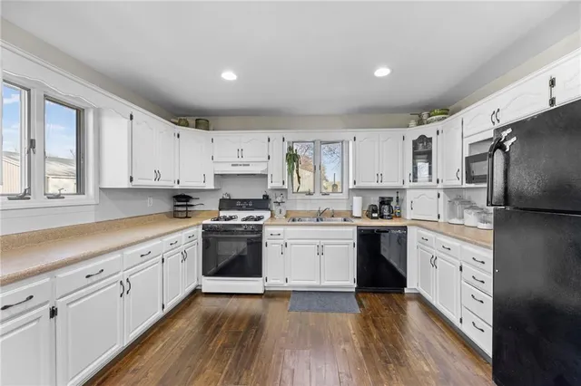 $725,000 | 20065 McLouth Road, Tonganoxie, KS 66086