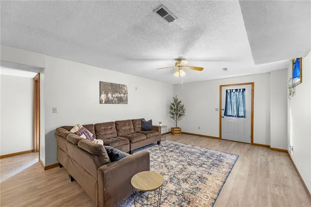 $725,000 | 20065 McLouth Road, Tonganoxie, KS 66086