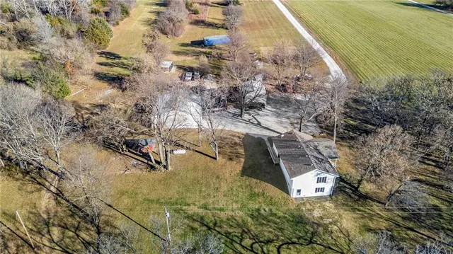 $725,000 | 20065 McLouth Road, Tonganoxie, KS 66086