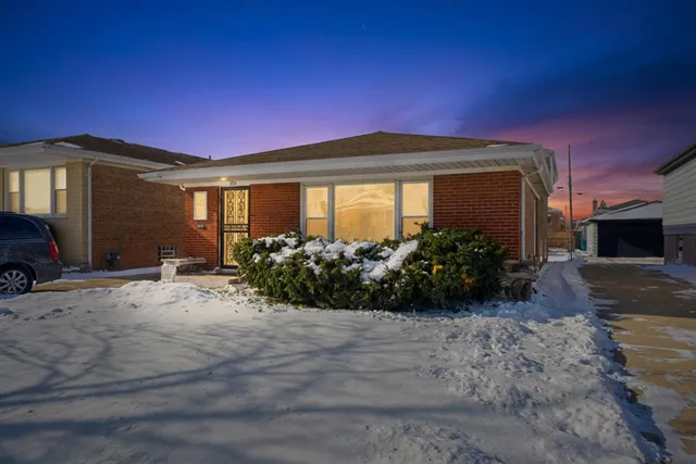 $199,900 | 288 Calhoun Avenue, Calumet City, IL 60409