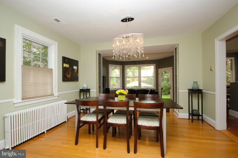 7405 Beverly Road Bethesda, MD 20814 - Photo 14 of 30 Dining Room