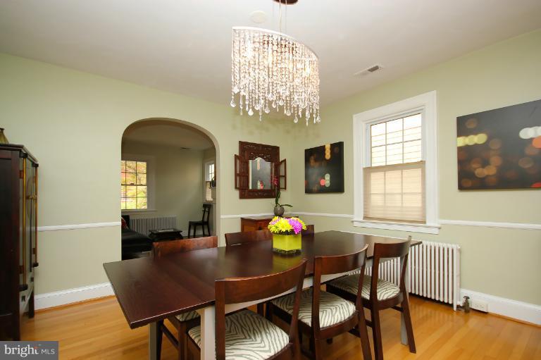 7405 Beverly Road Bethesda, MD 20814 - Photo 19 of 30 Dining Room