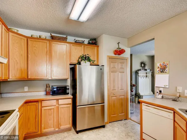 $2,175 | 14249 Banyan Lane, Rosemount, MN 55068