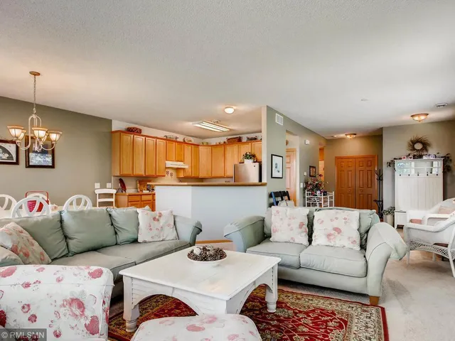 $2,175 | 14249 Banyan Lane, Rosemount, MN 55068