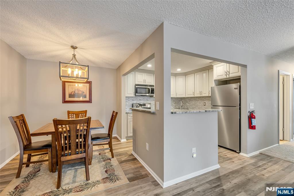 430 Poets Way, Unit 430 Mahwah, NJ 07430 - Photo 10 of 26