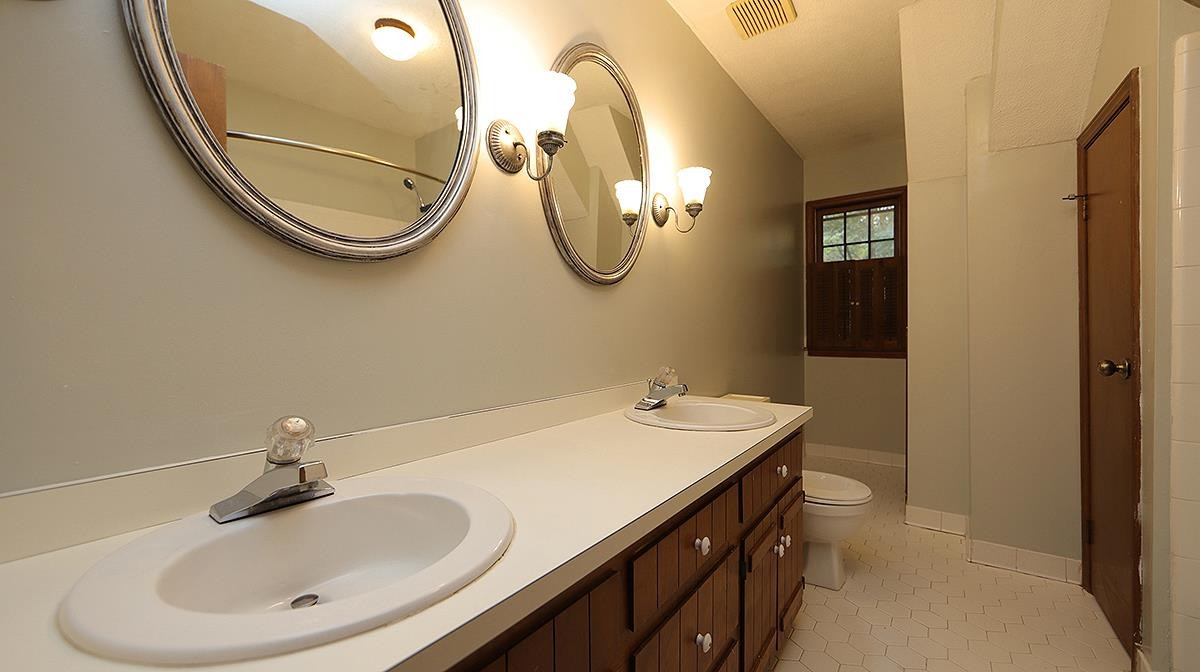 7300 Mill Ridge Road Raleigh, NC 27613 - Photo 21 of 26 Bathroom