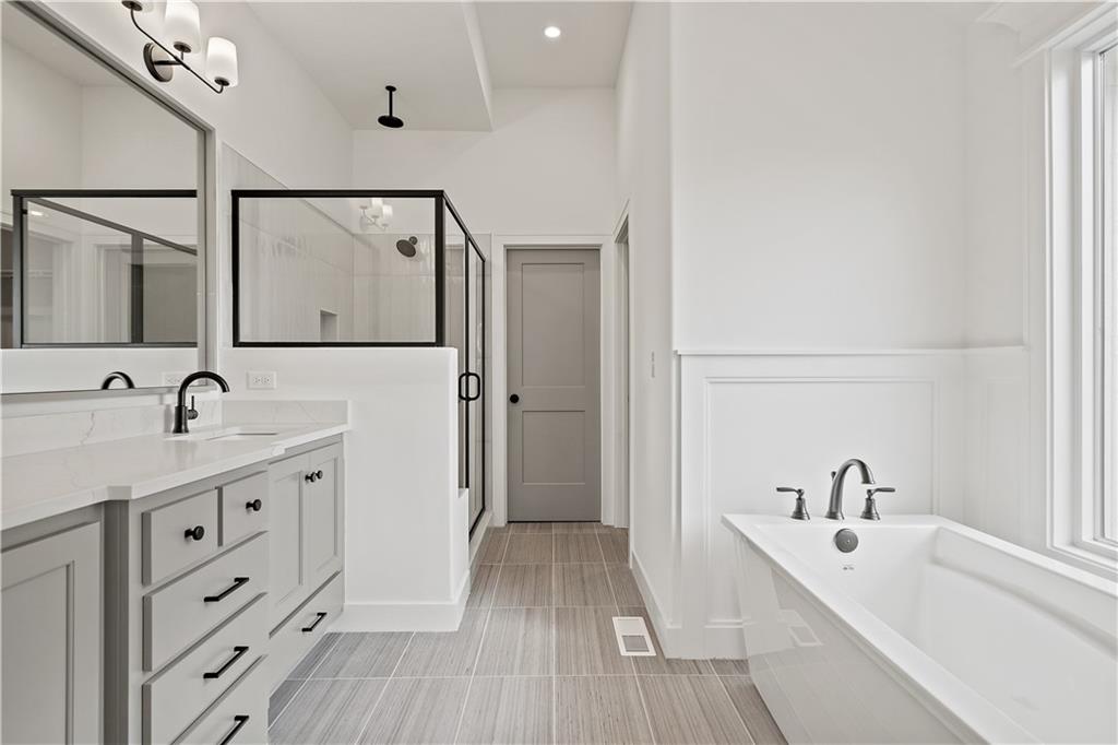 1845 Arbor Trail Liberty, MO 64068 - Photo 8 of 14