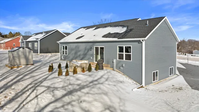 $410,000 | 110 River Court, Theresa, WI 53091
