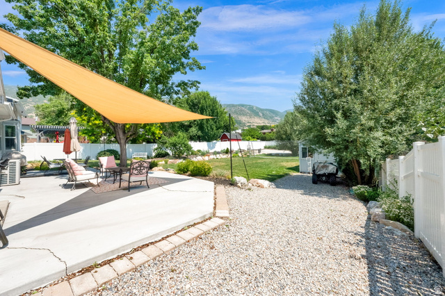 533 West 1850 North Centerville, UT 84014 - Photo 4 of 31