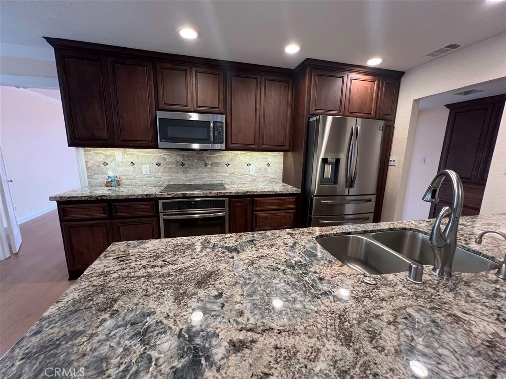 6394 Perrin Way Carmichael, CA 95608 - Photo 11 of 18