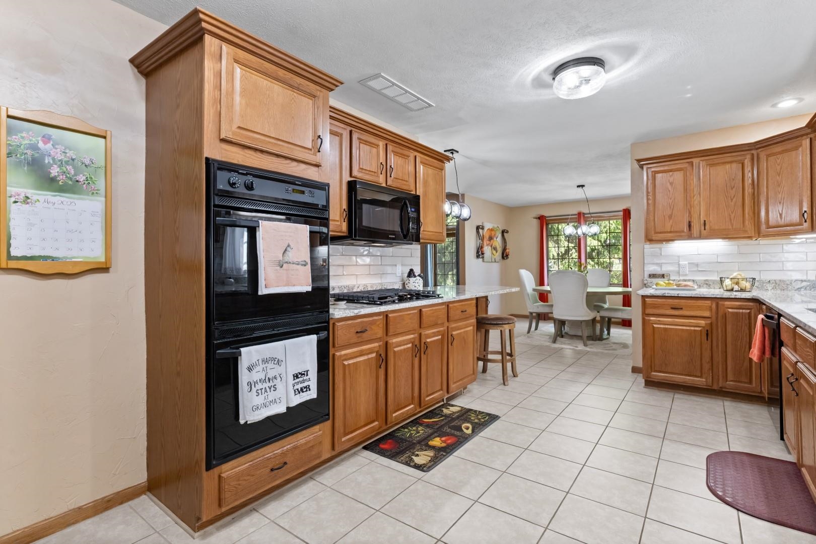 1227 Ingram Road Rockford, IL 61108 - Photo 8 of 48