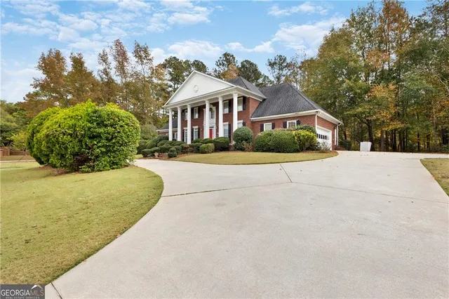$610,000 | 110 Emerald Lake Drive, Fayetteville, GA 30215