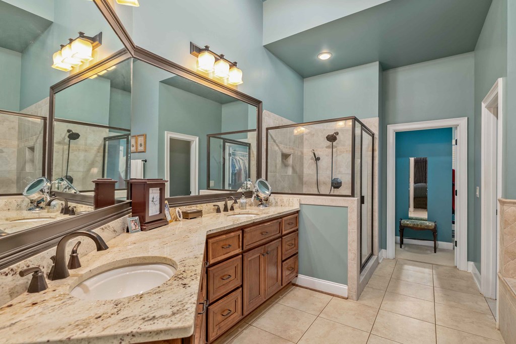 8930 River Road Columbus, GA 31904 - Photo 31 of 61 Master Bath