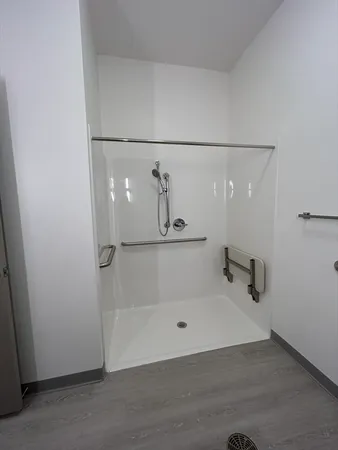 $2,350 | 626 Main Street, Unit 208, Dennis Port, MA 02639