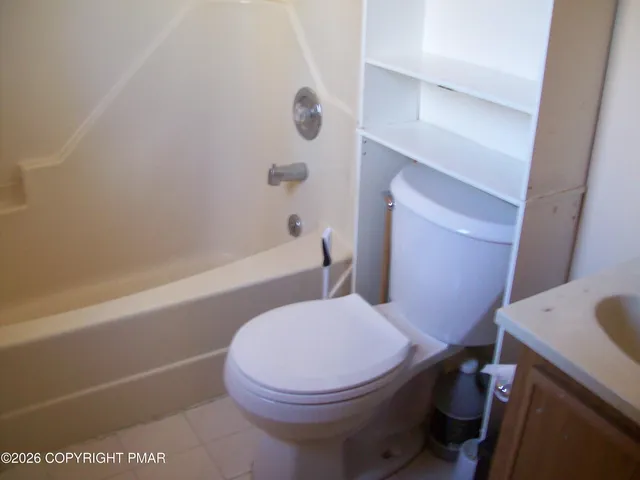 a view of utility room