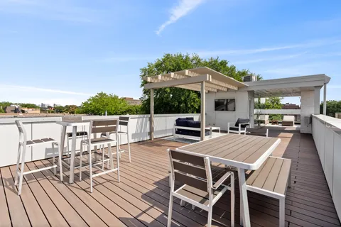 $2,400,000 | 1446 West Altgeld Street, Chicago, IL 60614