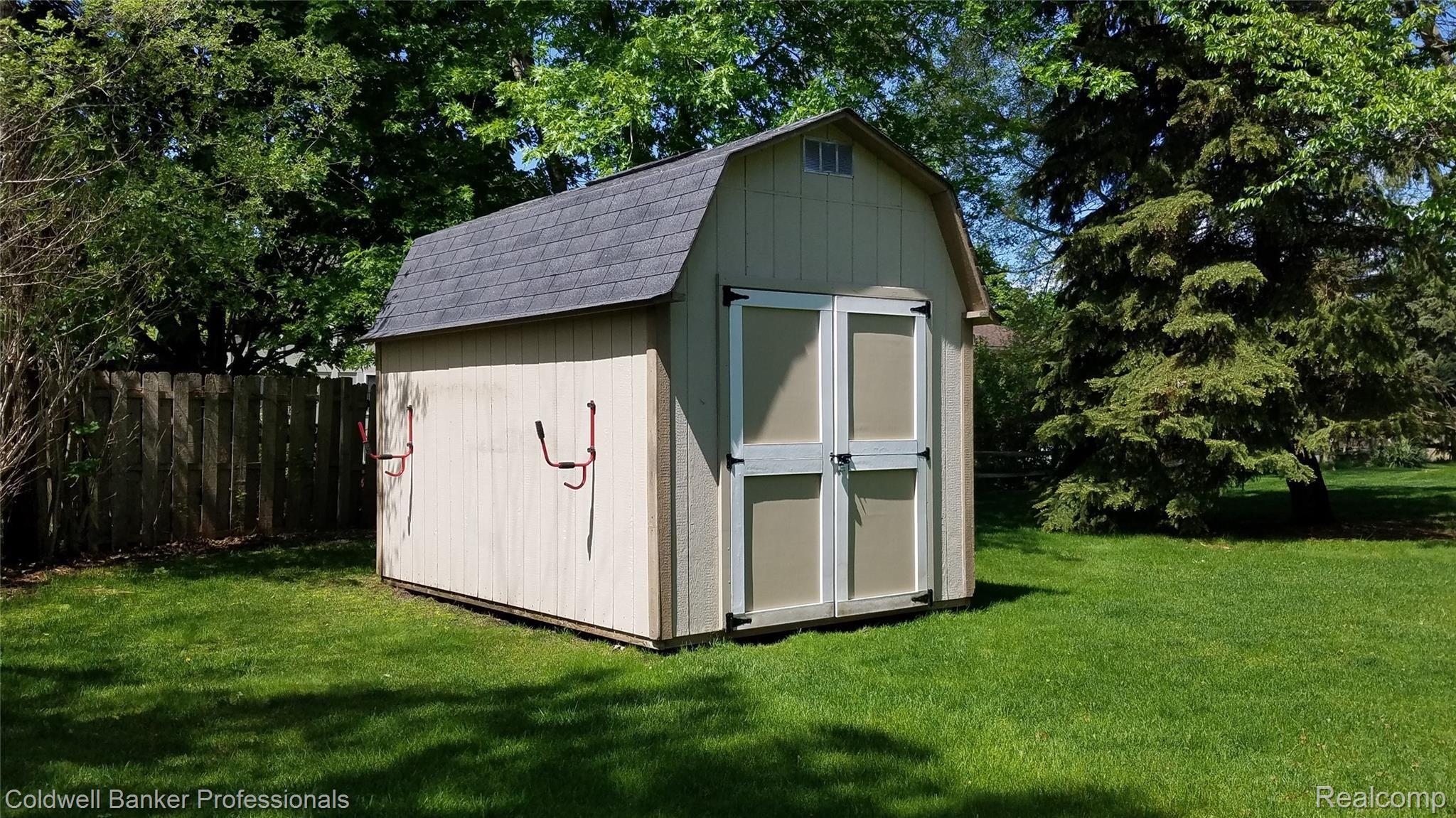 5449 Pheasant Run Road Clarkston, MI 48346 - Photo 42 of 49 20190523_115236.jpg