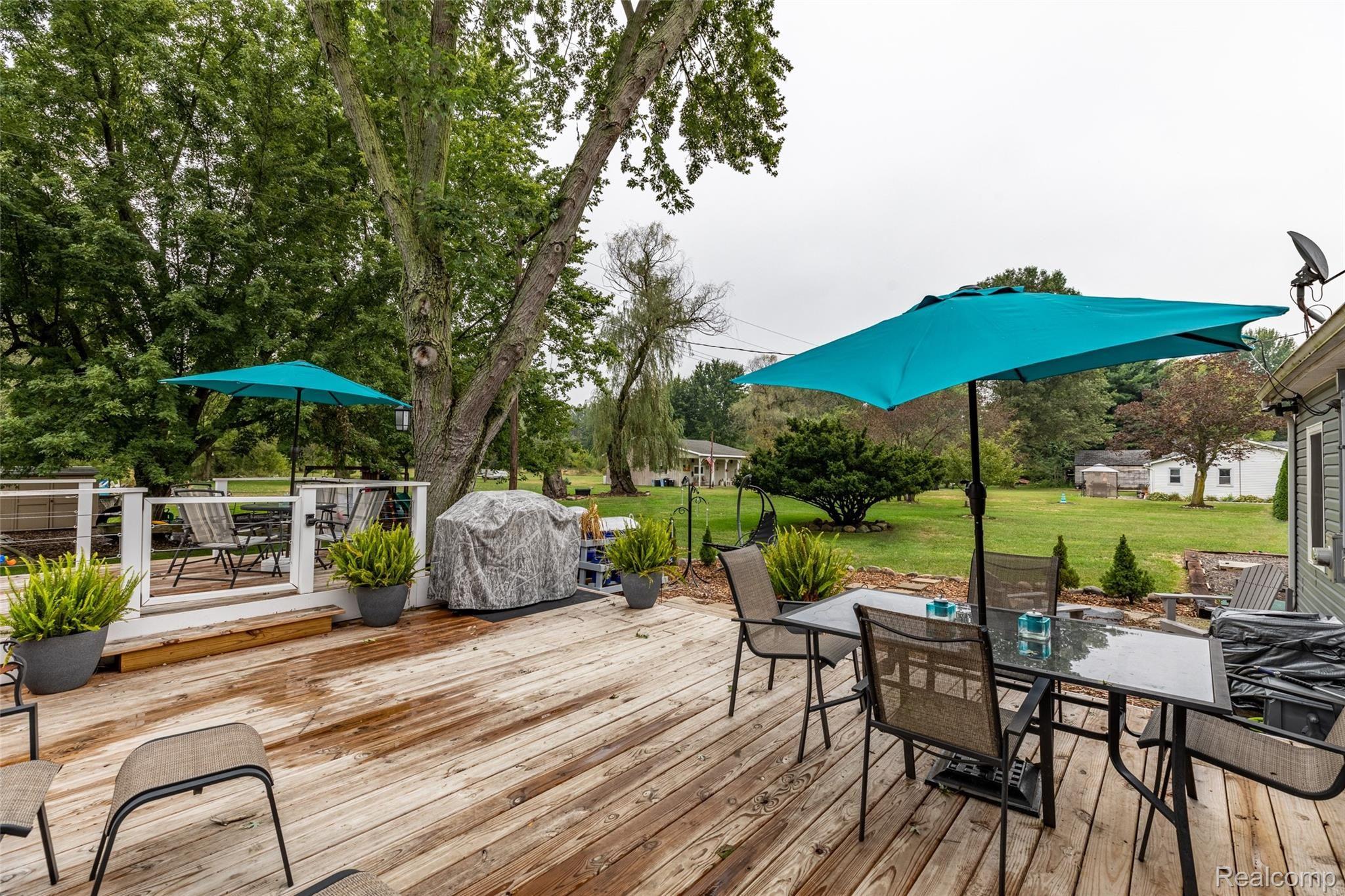 6218 Colf Road Carleton, MI 48117 - Photo 10 of 35 10.BackPorch