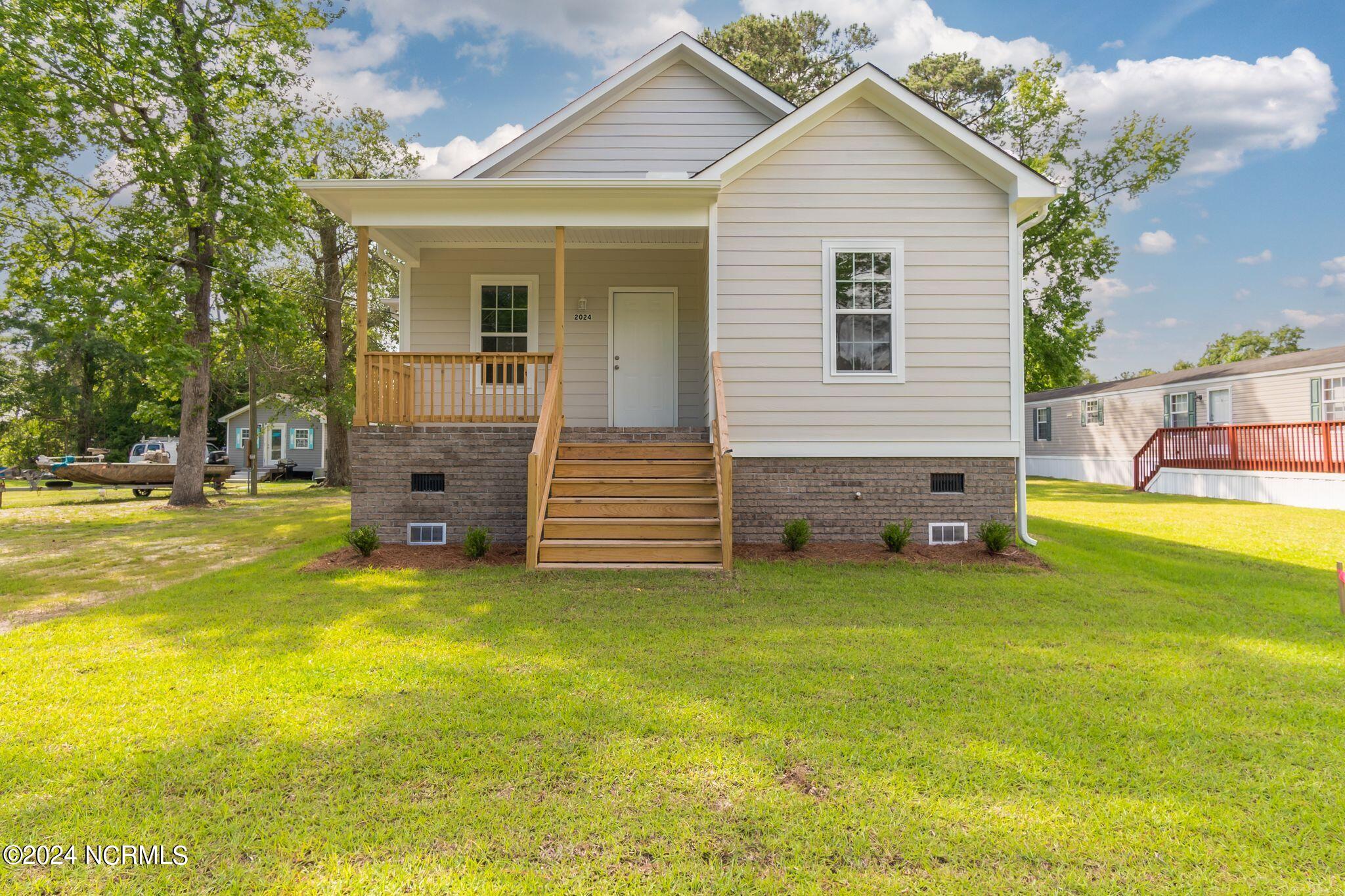 2024 Kennels Beach Road Grantsboro, NC 28529 - Photo 1 of 32 2024 Kennels Beach Road, Grantsboro