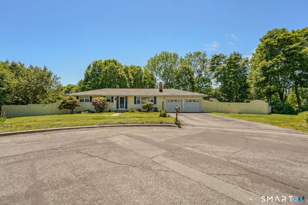 $599,900 | 25 Sandy Hollow Drive, Waterford, CT 06385