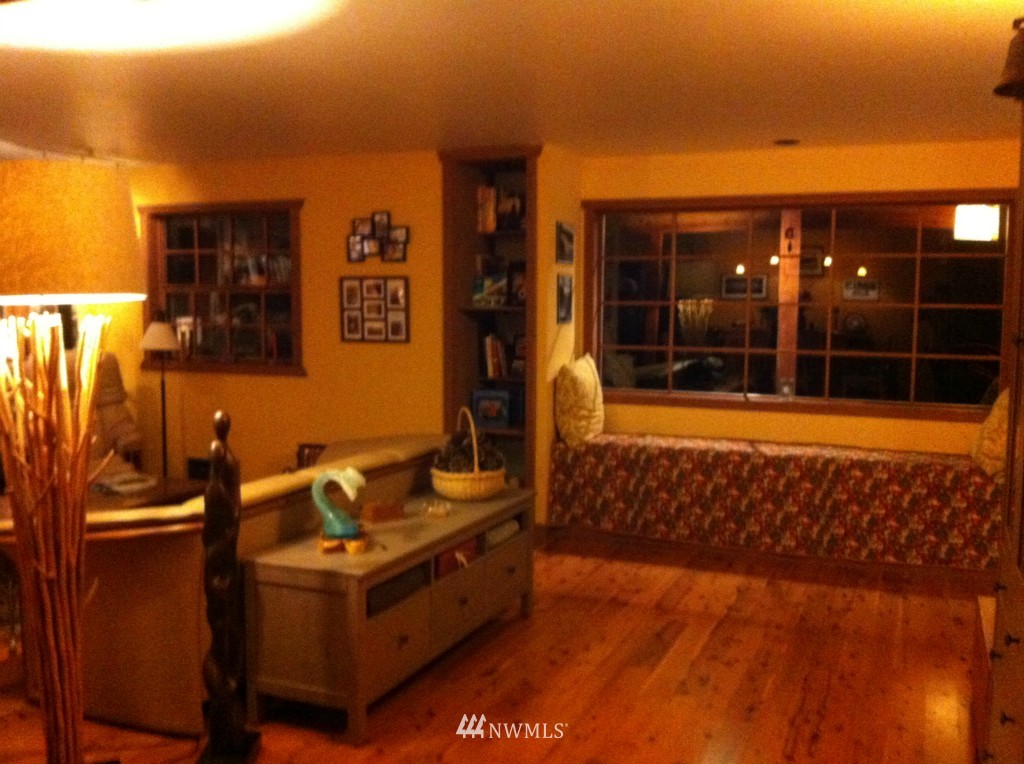 5902 West Flowing Lake Road Snohomish, WA 98290 - Photo 6 of 13 Gallery Image 6