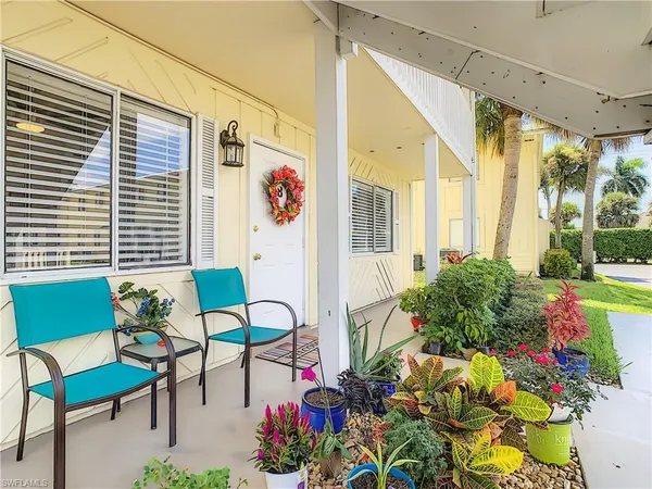 $1,780 | 4625 Bayshore Drive, Unit D8, Naples, FL 34112