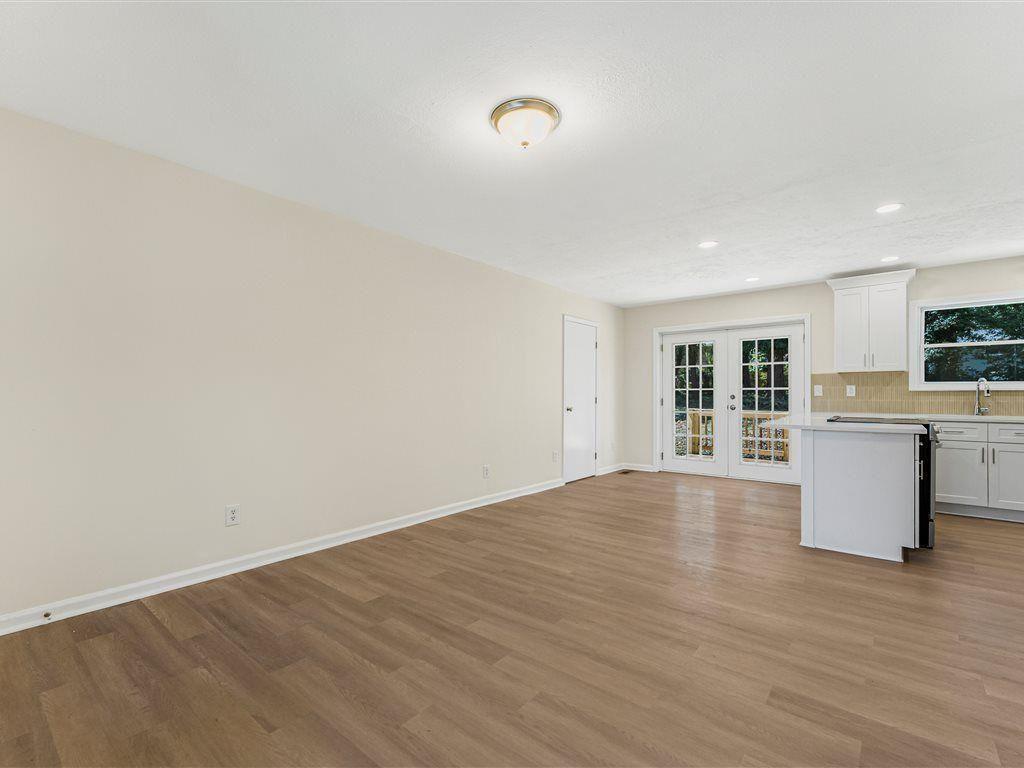 6371 Westbury Road Riverdale, GA 30274 - Photo 5 of 30