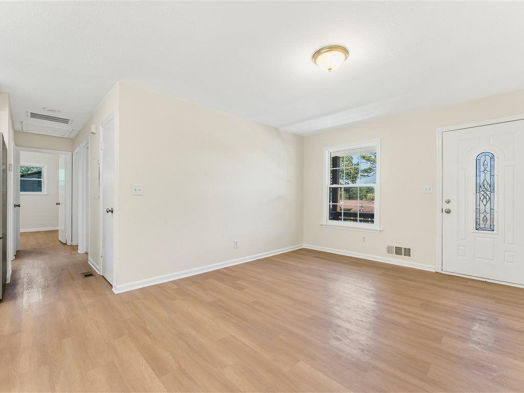 6371 Westbury Road Riverdale, GA 30274 - Photo 6 of 30