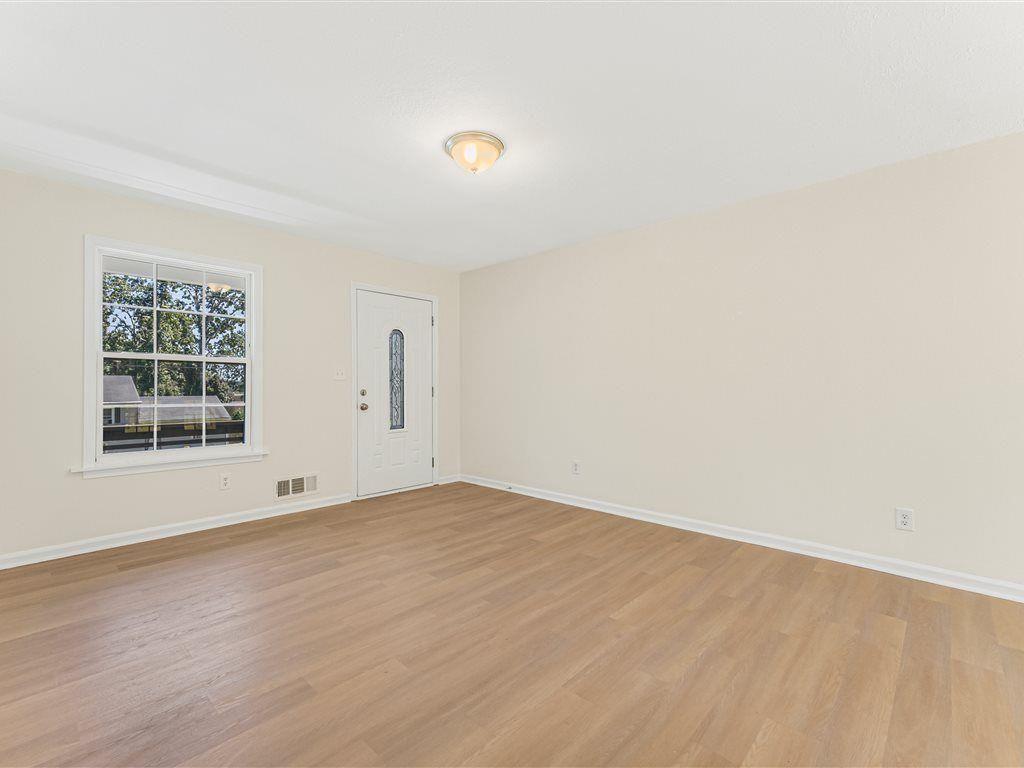6371 Westbury Road Riverdale, GA 30274 - Photo 10 of 30