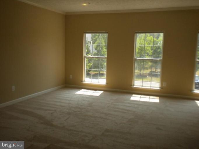 1396 Escapade Court Riva, MD 21140 - Photo 4 of 16 Living Room