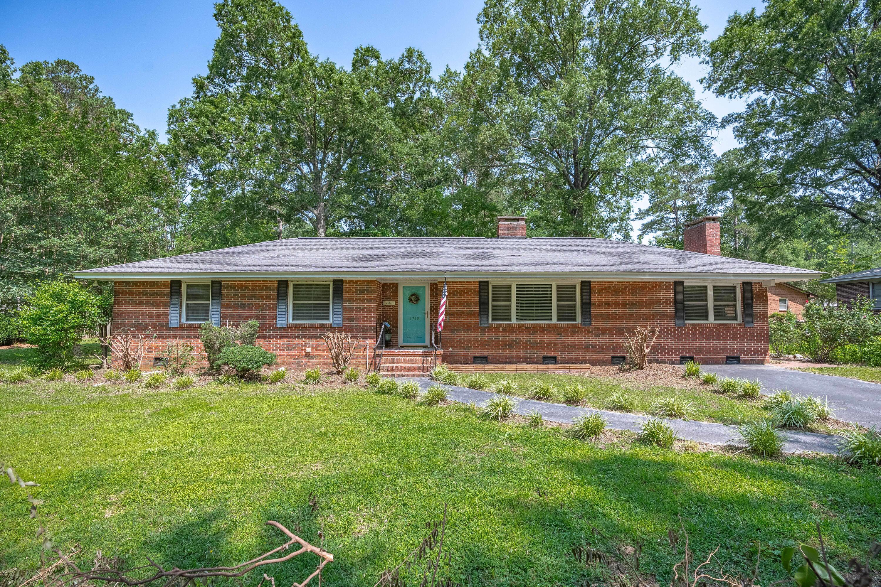 1715 Wheeler Street Newberry, SC 29108 - Photo 3 of 38
