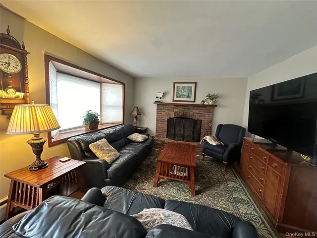 $3,500 | 32 Old Rte 199, Red Hook, NY 12571