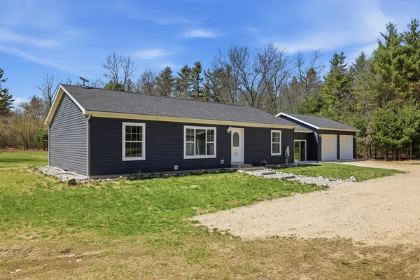 $429,000 | 4853 Newcosta Avenue, Newaygo, MI 49337
