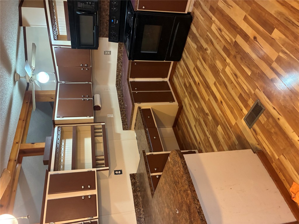 21702 Highclimb Court Leander, TX 78641 - Photo 10 of 27