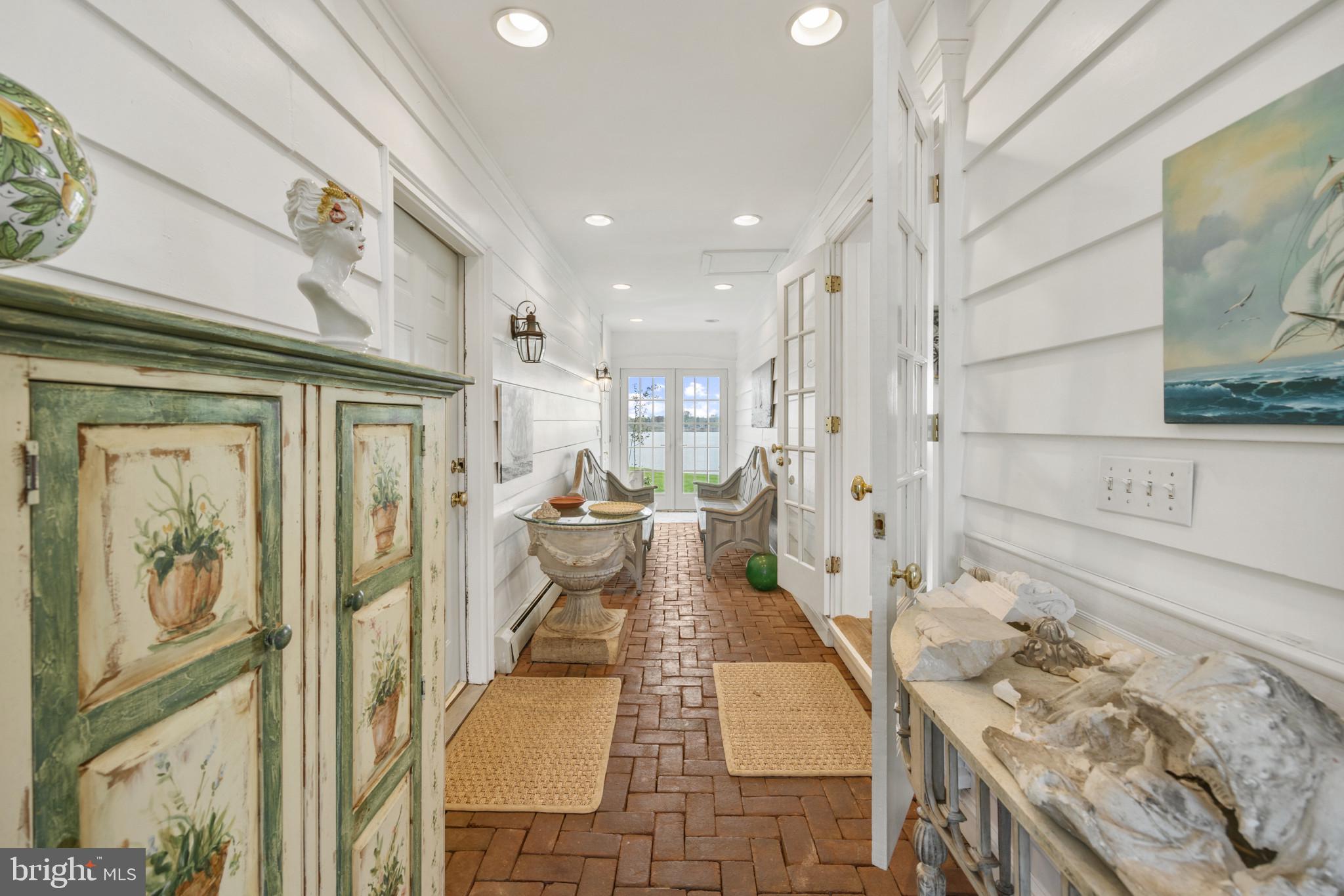 2025 Homewood Road Annapolis, MD 21409 - Photo 16 of 38 Enclosed breezeway between house and garage