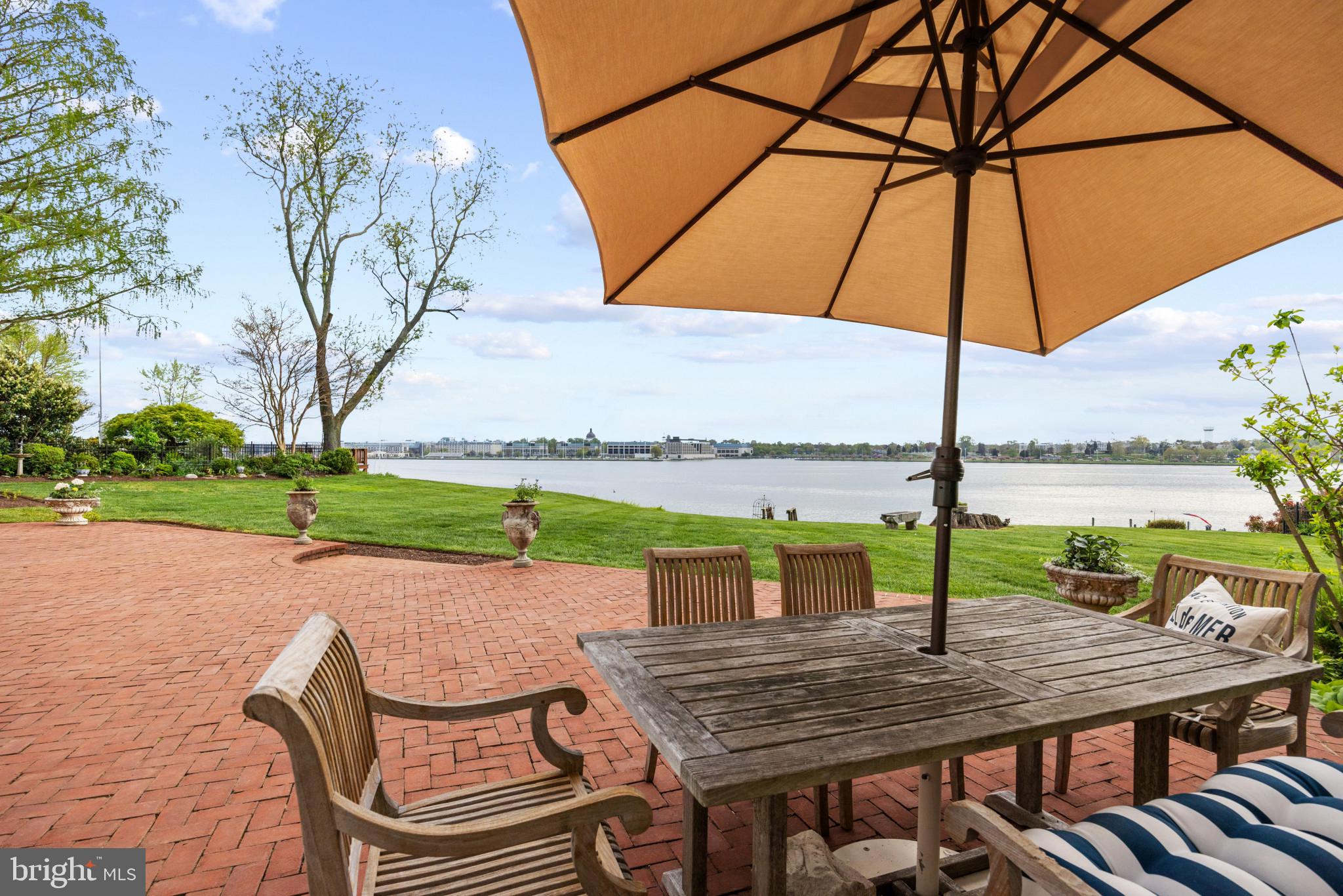 2025 Homewood Road Annapolis, MD 21409 - Photo 27 of 38 Great place to relax